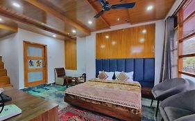 Wow Hotels Green View