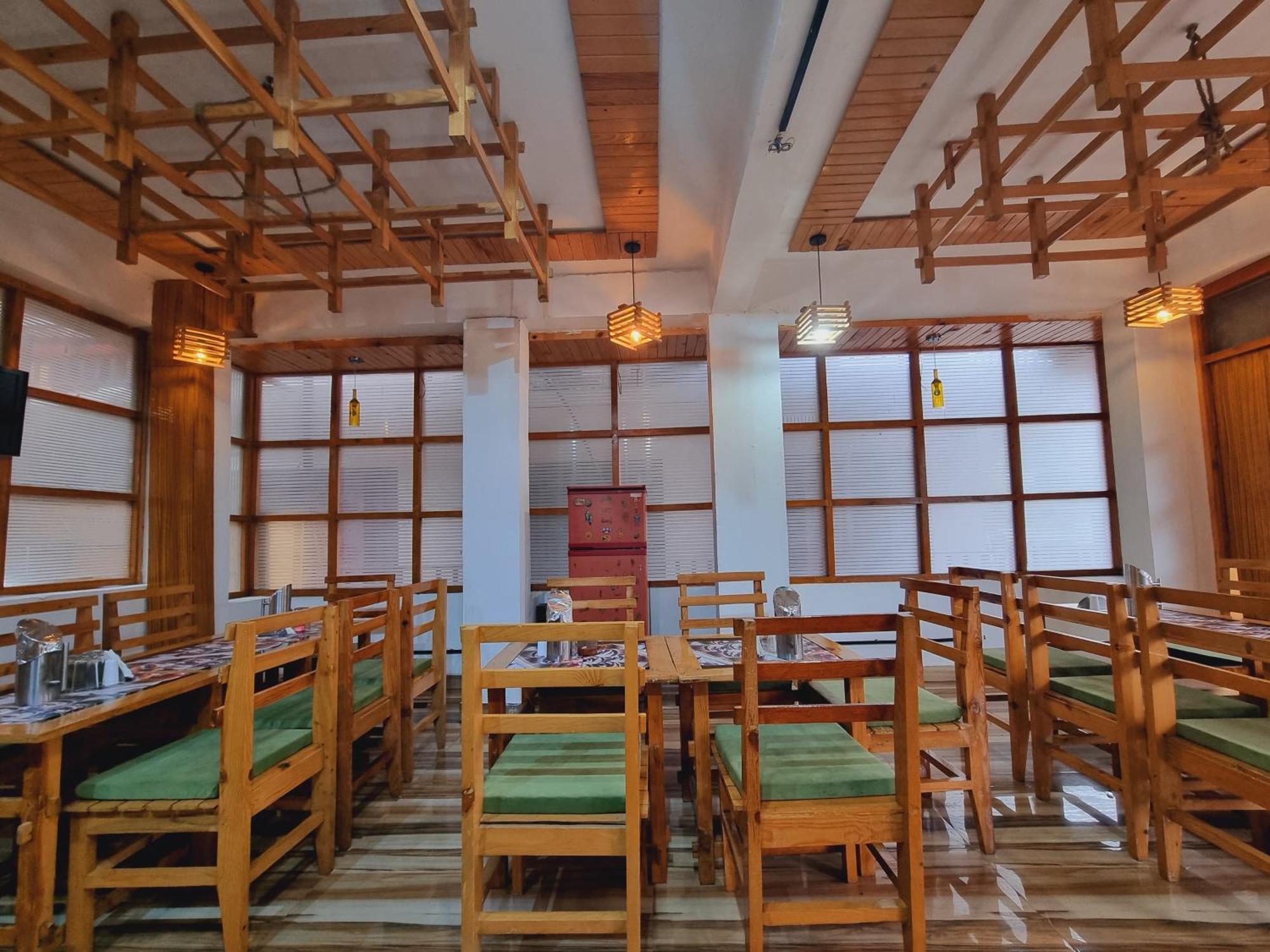Wow Hotels Green View Dalhousie Exterior photo