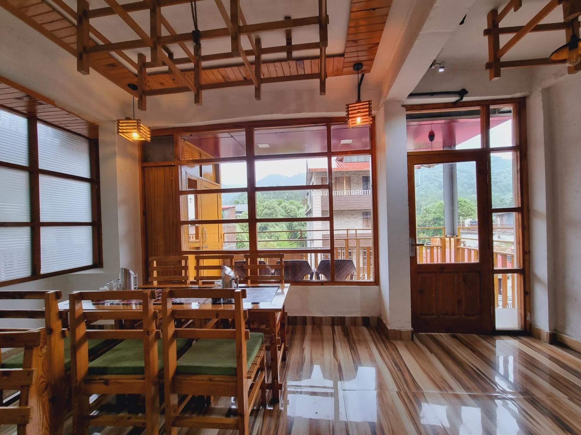 Wow Hotels Green View Dalhousie Exterior photo