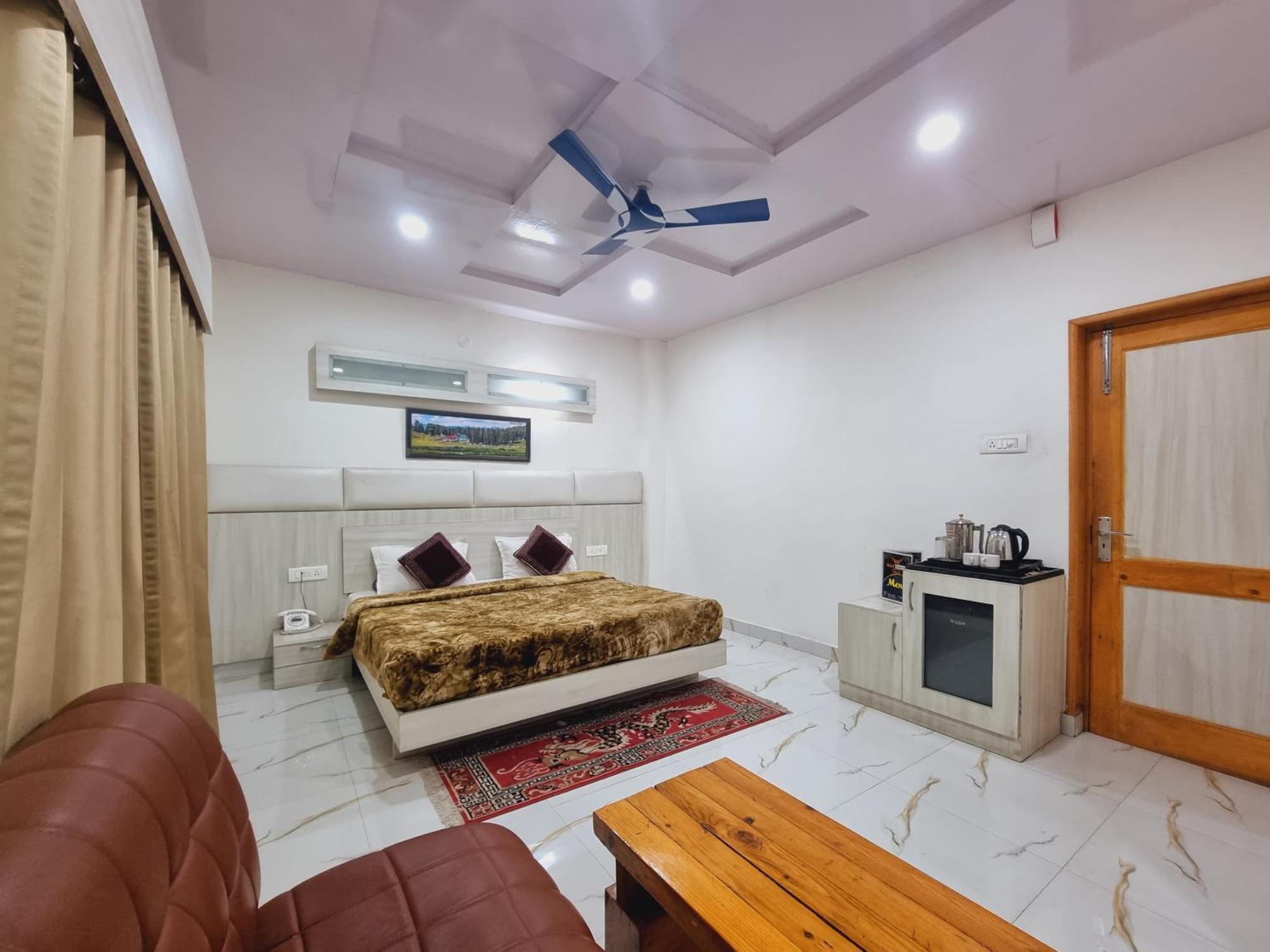 Wow Hotels Green View Dalhousie Exterior photo